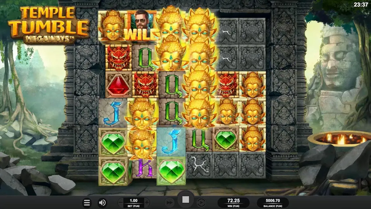 Temple Tumble game screen 1